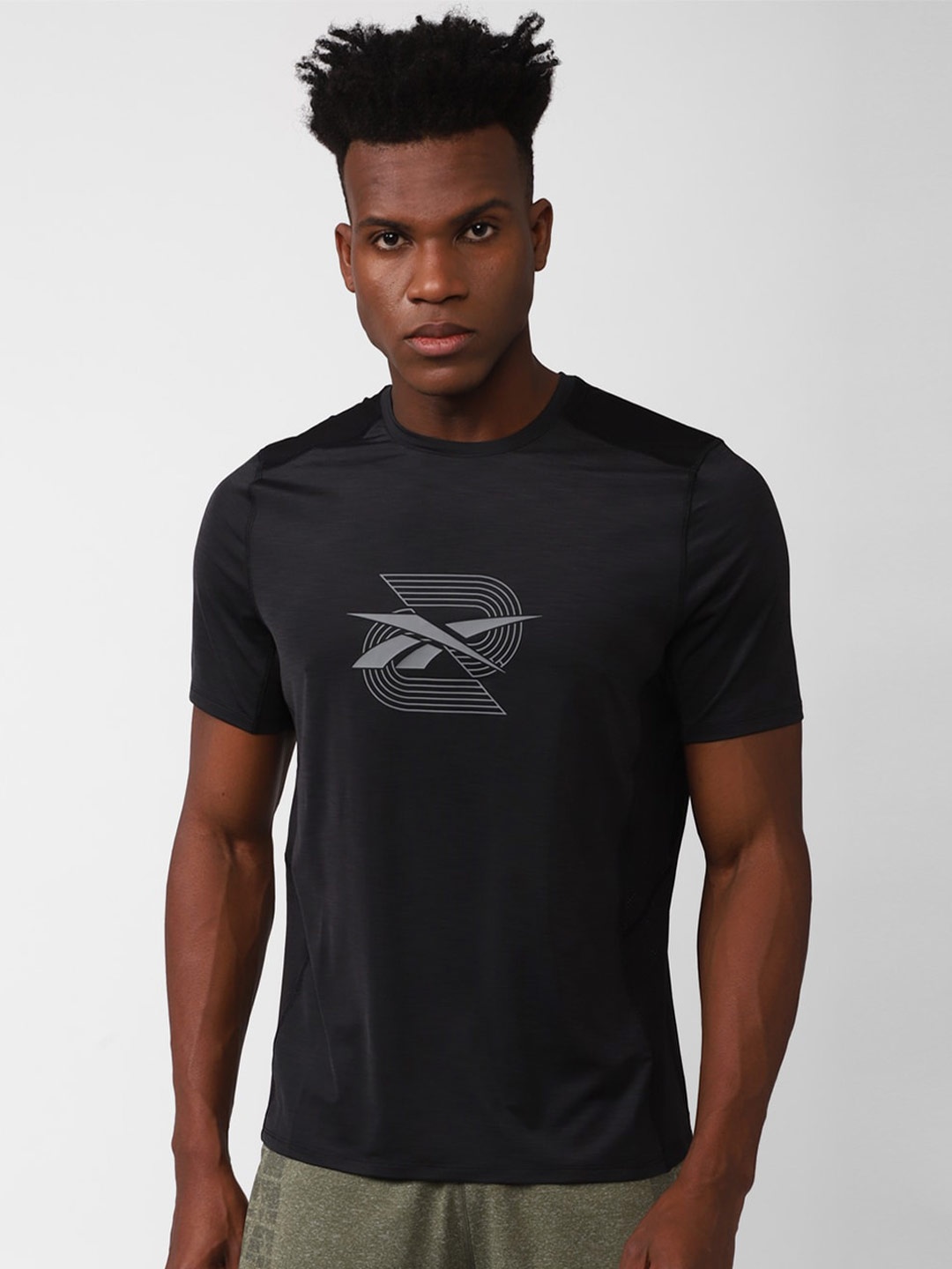 

Reebok Men TS AC Graphic T-Shirt, Black