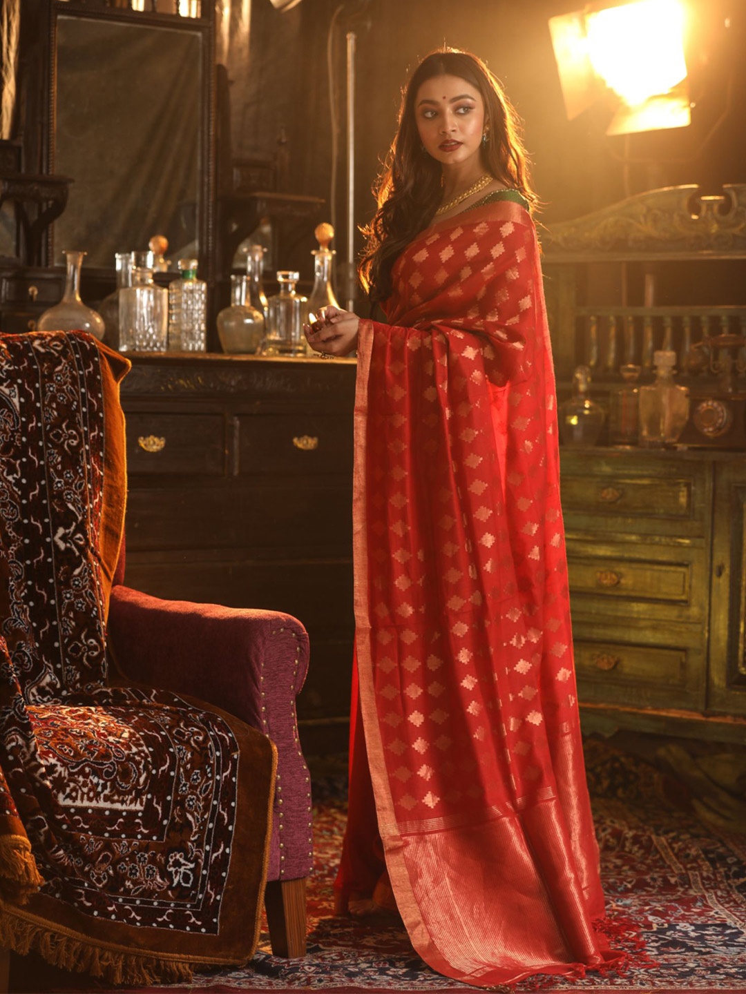 

Mitera Red & Gold-Toned Ethnic Motifs Woven Design Zari Pure Silk Saree