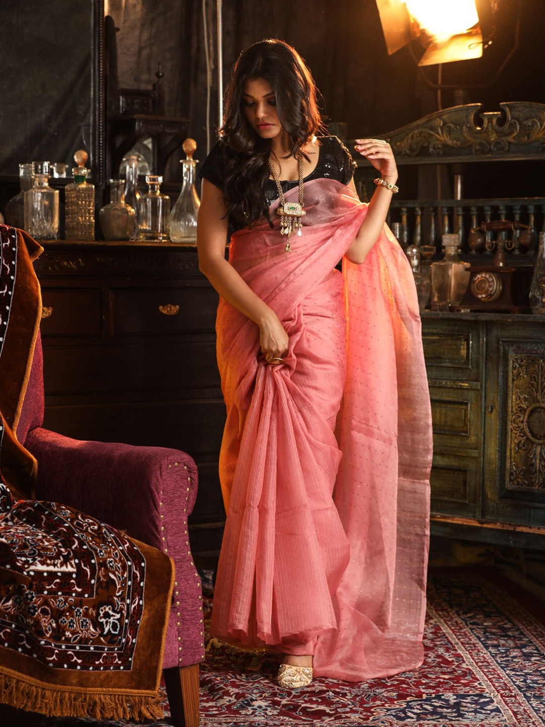 

Mitera Peach-Coloured Geometric Woven Design Pure Silk Saree