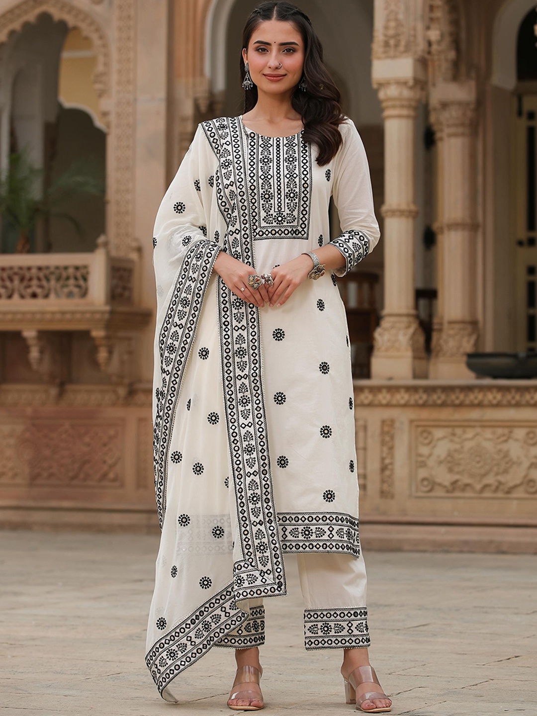 SCAKHI Ethnic Motifs Embroidered Pure Cotton Kurta With Palazzos & Dupatta, White