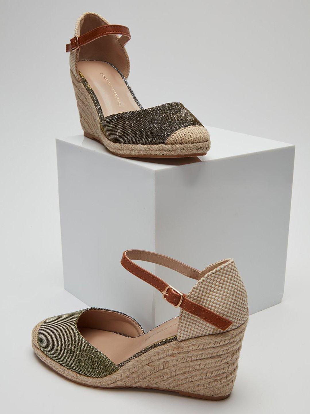 

DOROTHY PERKINS Shimmer Detail Party Wedges, Gold