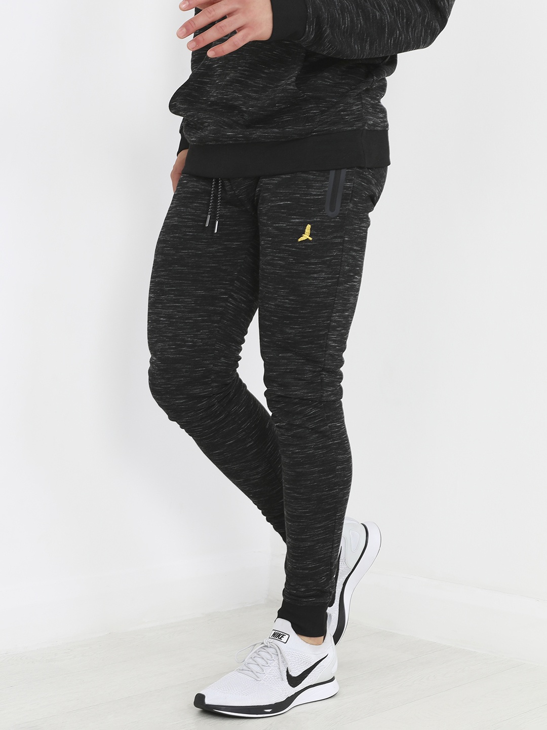 

BRAVE SOUL Men Slim Fit Printed Joggers, Black