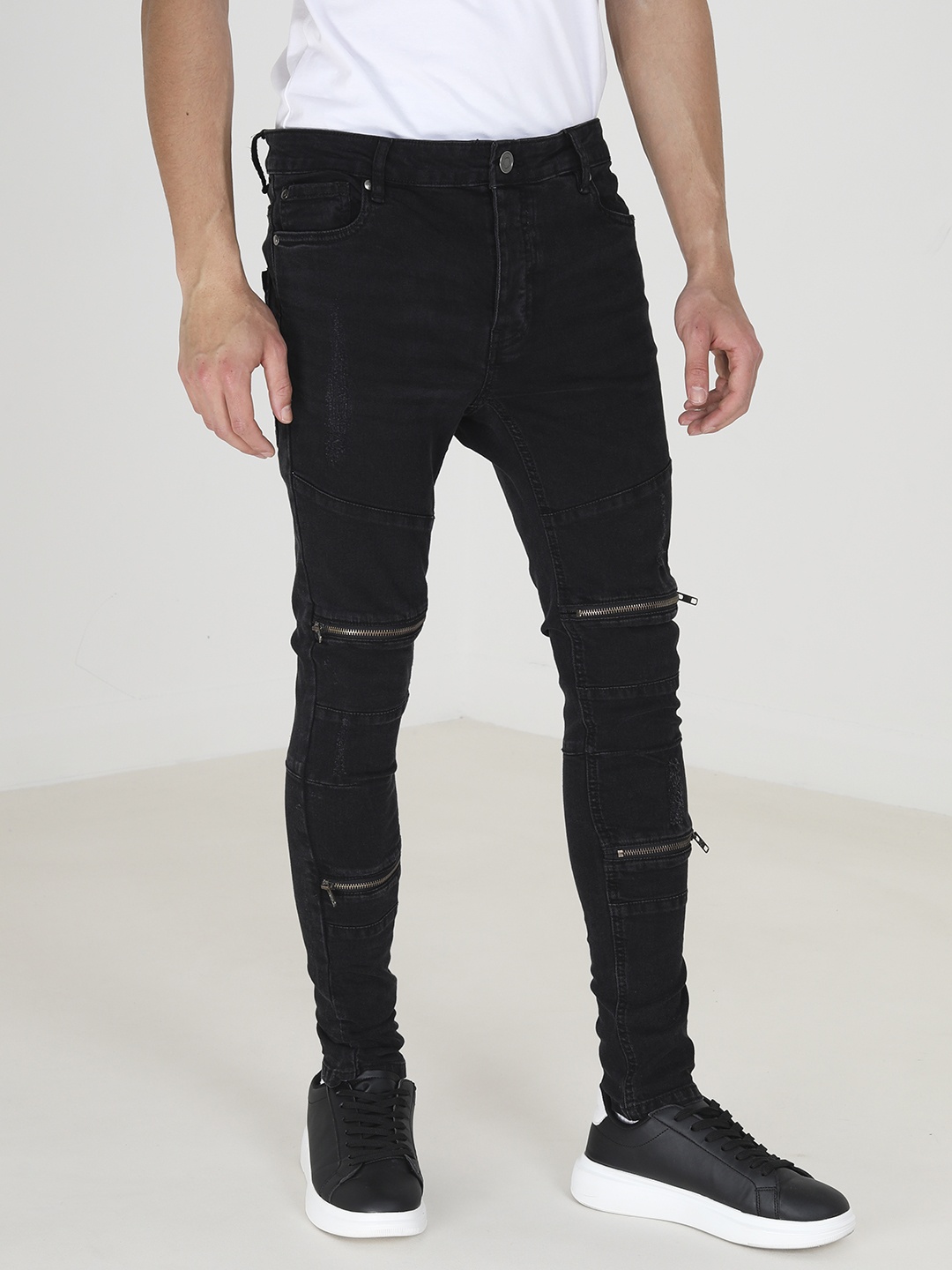 

BRAVE SOUL Men Skinny Fit Low Distress Stretchable Jeans with Zip Detail, Charcoal