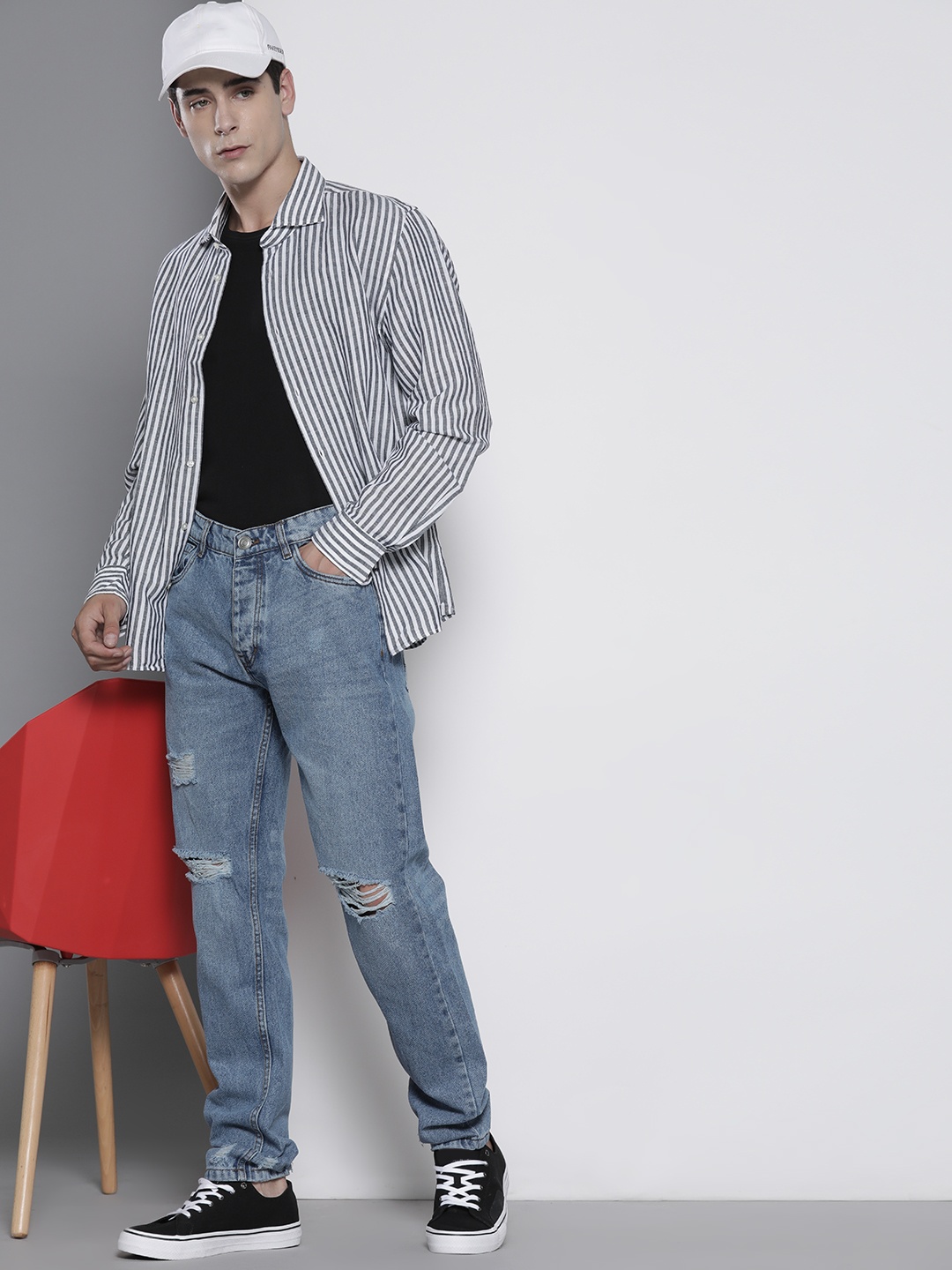 

BRAVE SOUL Men Relaxed Fit Mildly Distressed Stretchable Jeans, Blue