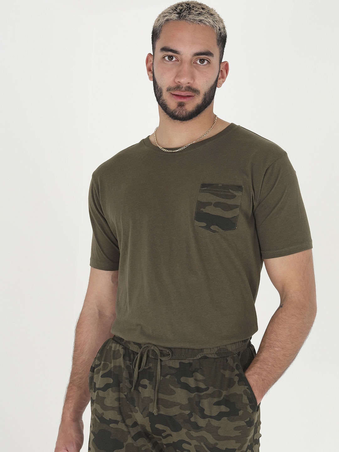 

BRAVE SOUL Men Pure Cotton Camouflage Printed Pyjama Set, Khaki