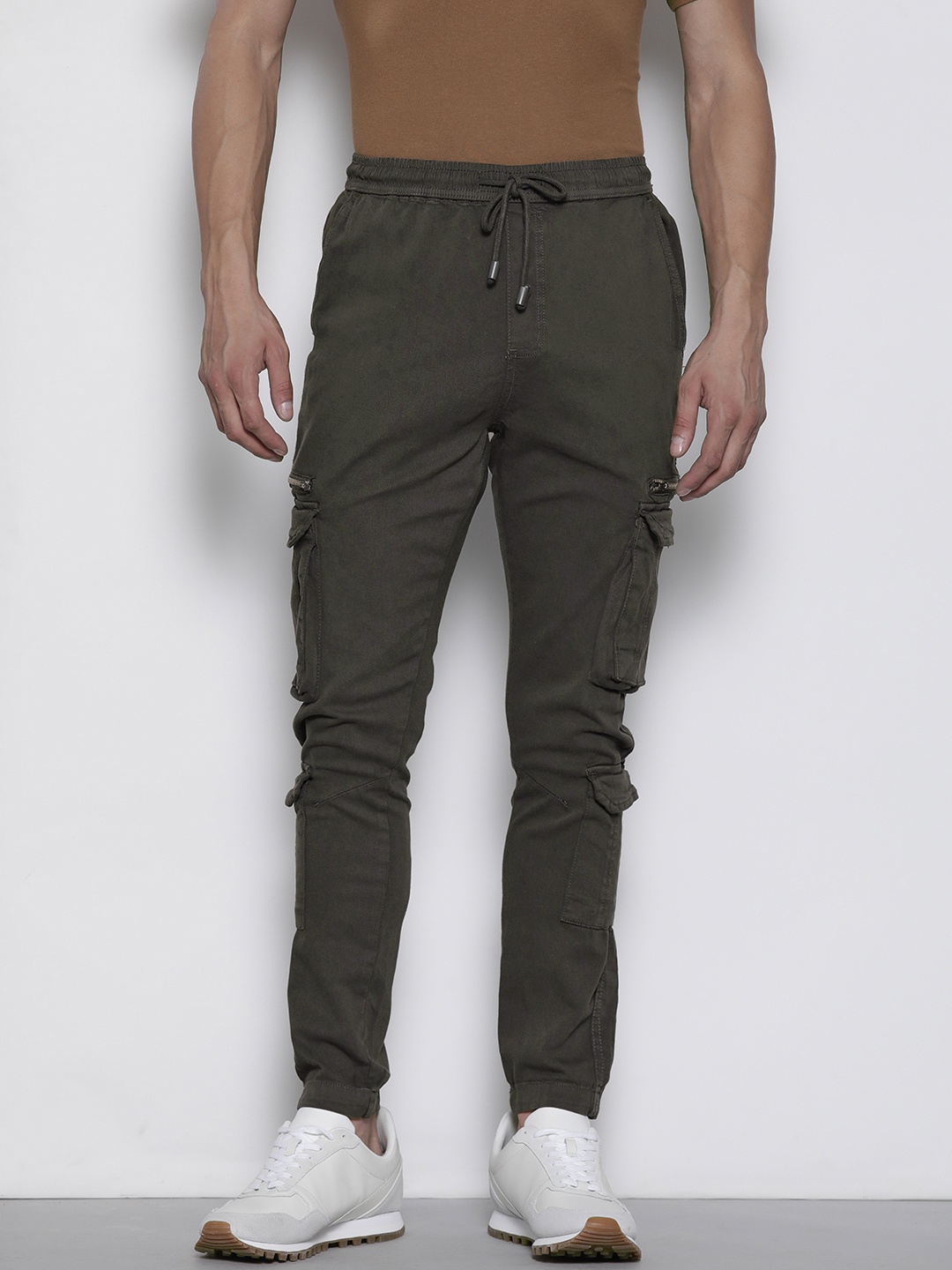 

BRAVE SOUL Men Regular Fit Mid-Rise Cargos, Olive