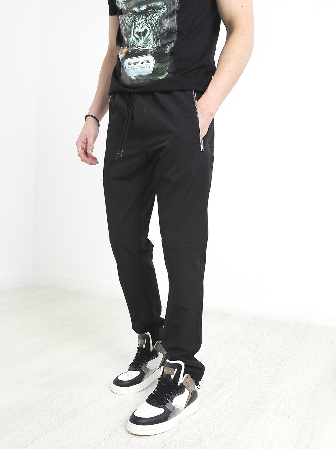

BRAVE SOUL Men Slim Fit Trousers, Black