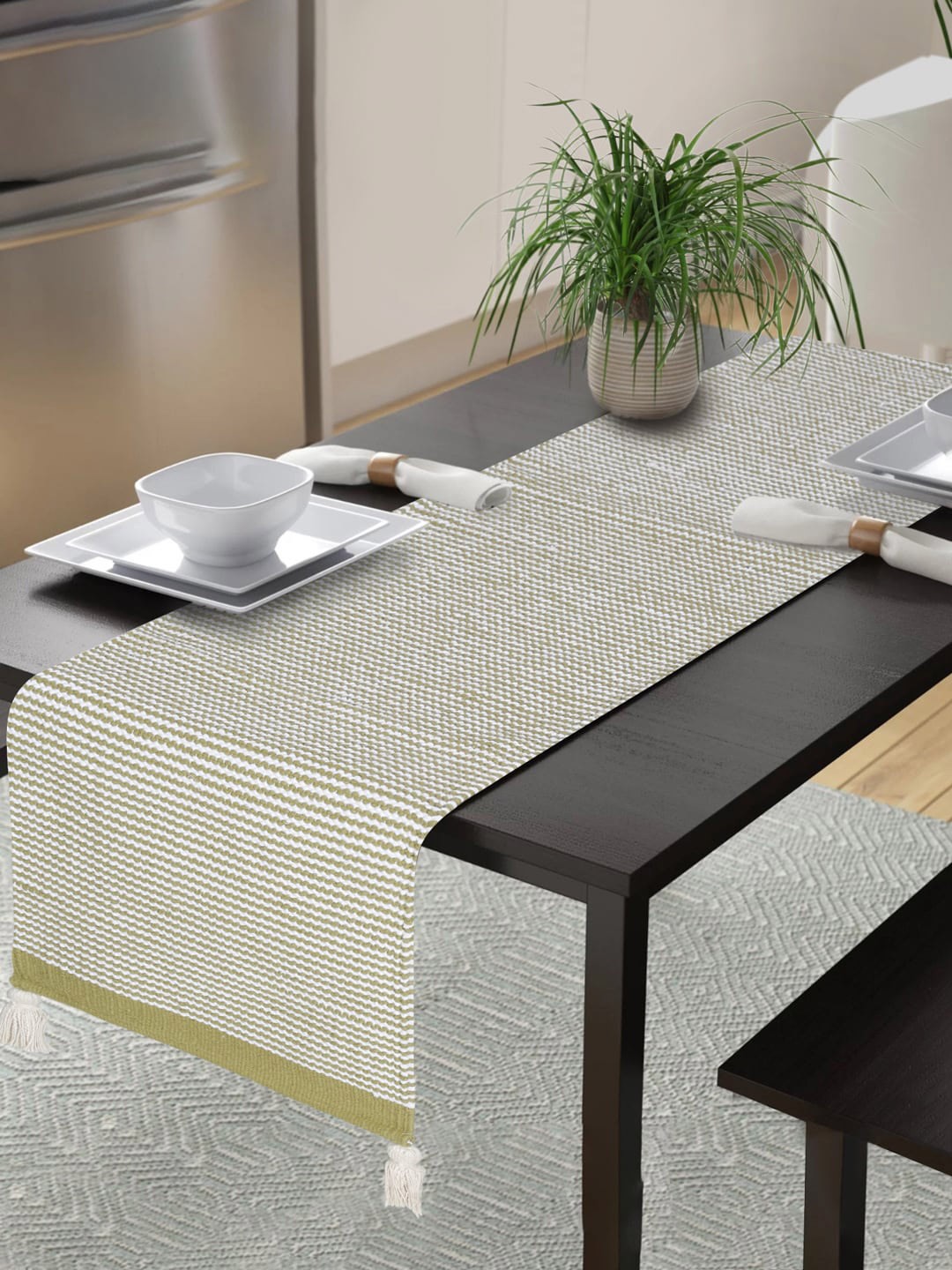 

eyda Green & White Striped Pure Cotton Table Runner