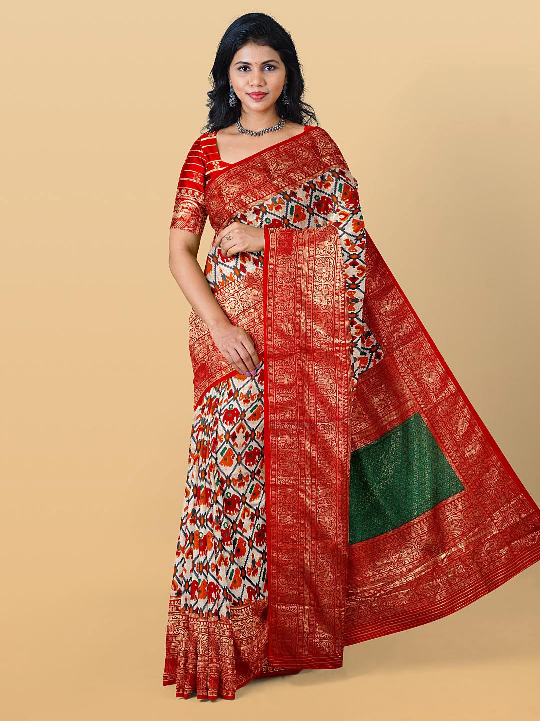 

Kalamandir Ethnic Motifs Zari Silk Blend Saree, White