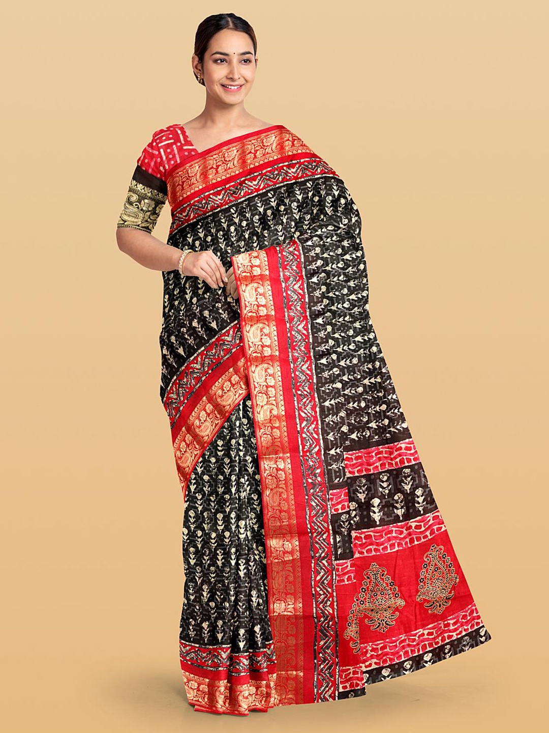 

Kalamandir Floral Printed Zari Saree, Black
