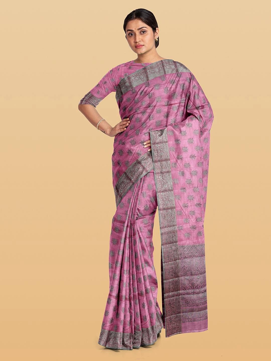 

Kalamandir Floral Printed Zari Pashmina Saree, Pink
