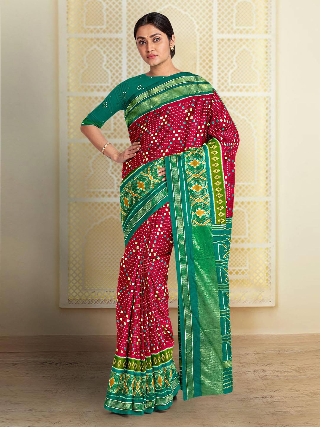 

Kalamandir Geometric Printed Zari Saree, Pink