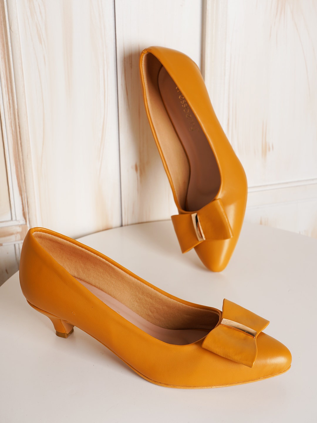 

DressBerry Yellow Bow Detail Kitten Heel Pumps