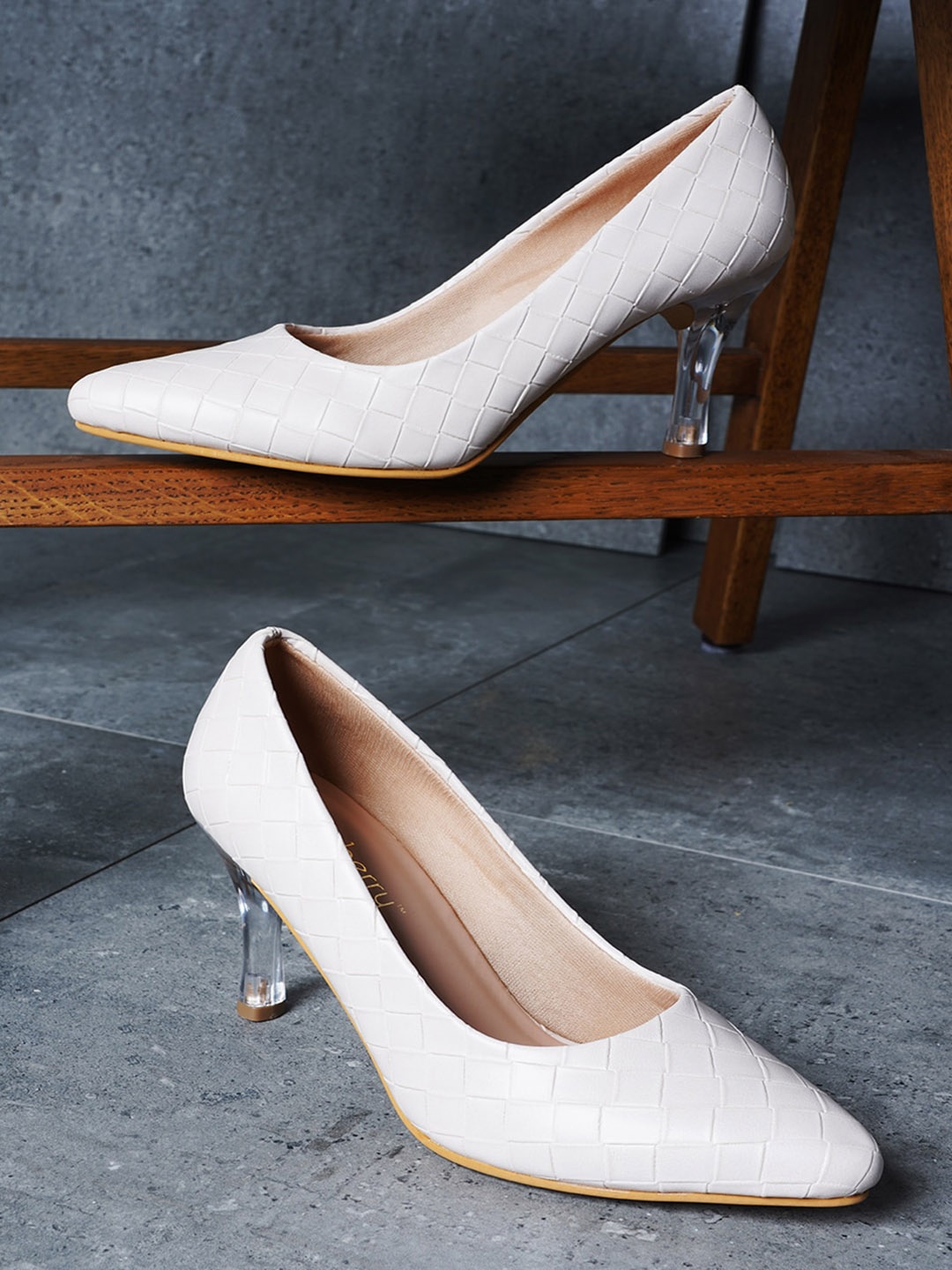 

DressBerry White Textured Slim Heel Pumps