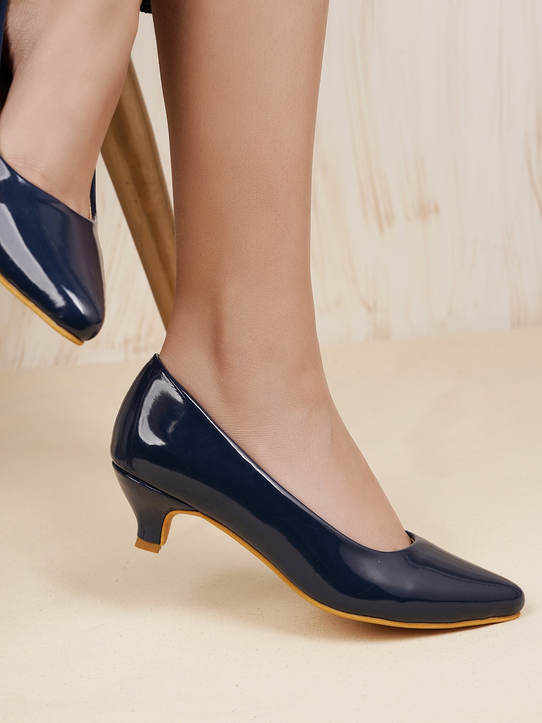 

DressBerry Navy Blue Pointed Toe Kitten Heel Pumps