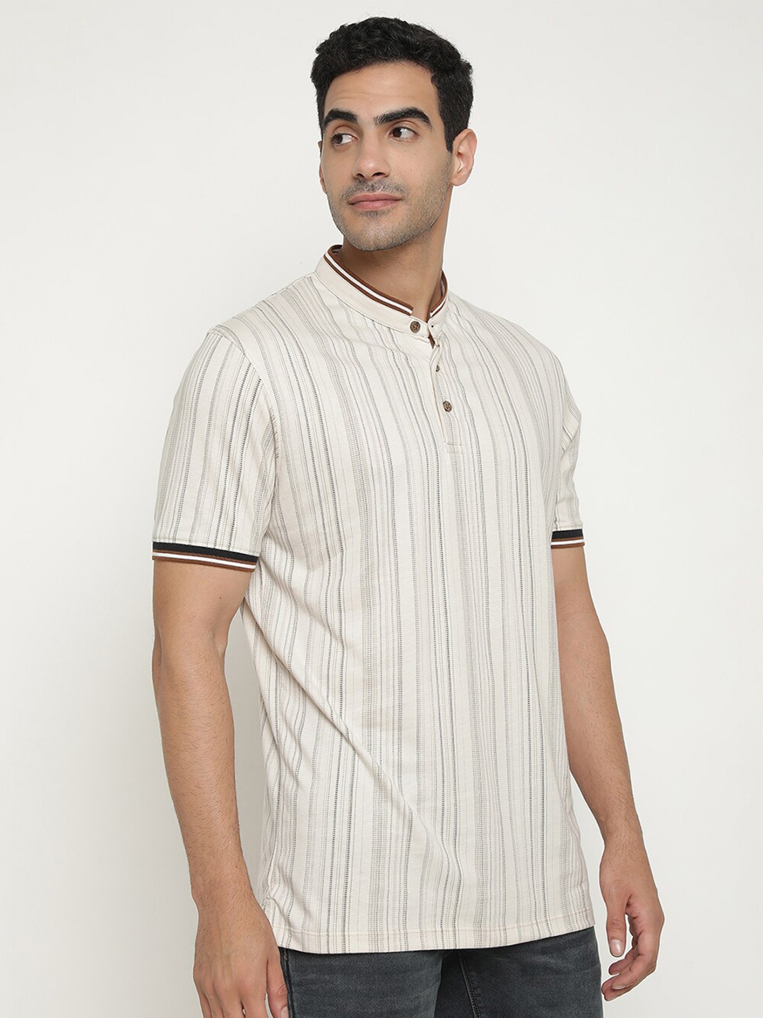 

Octave Striped Mandarin Collar Short Sleeves Cotton T-shirt, Cream