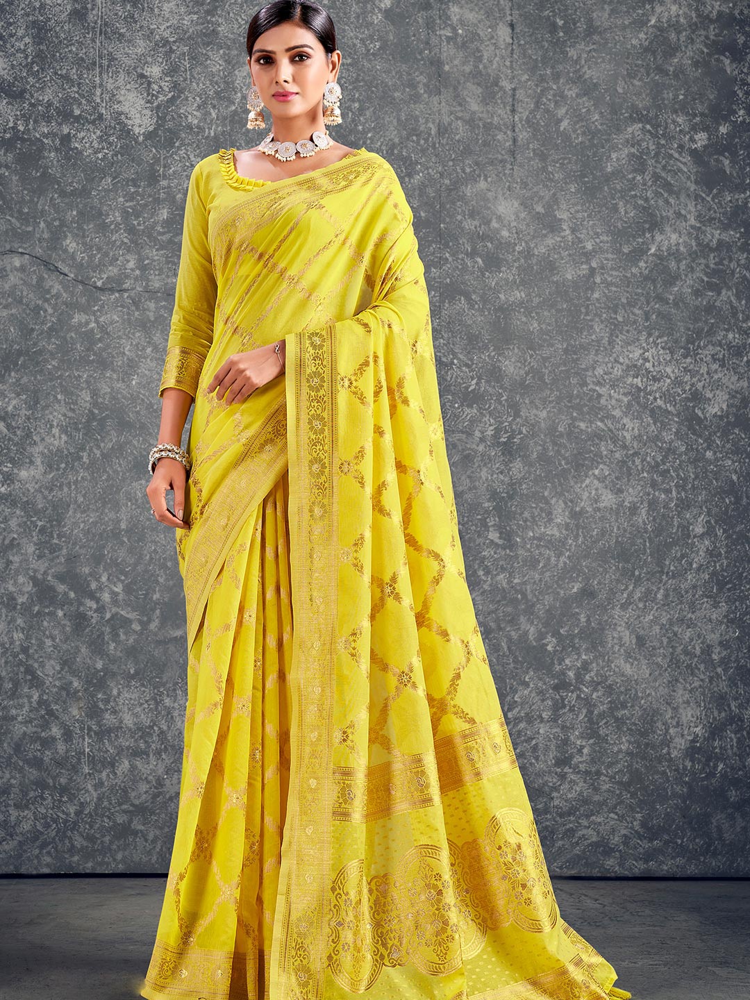 

KARAGIRI Ethnic Motif Cotton Blend Zari Saree With Tassel, Yellow