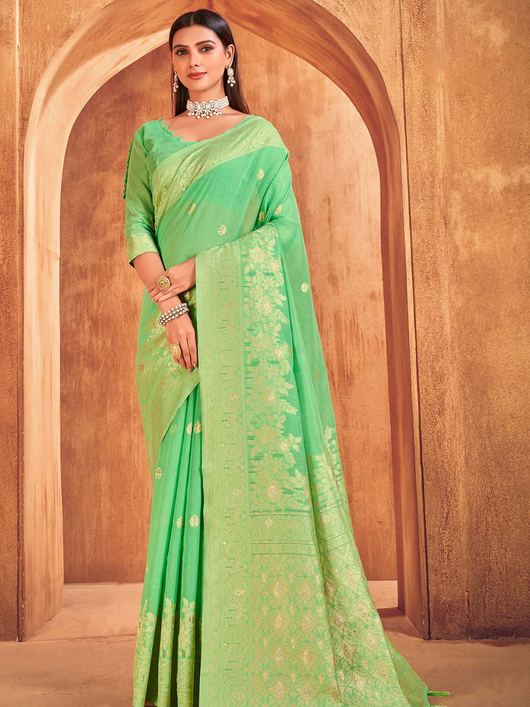 

KARAGIRI Ethnic Motifs Woven Design Zari Saree, Green