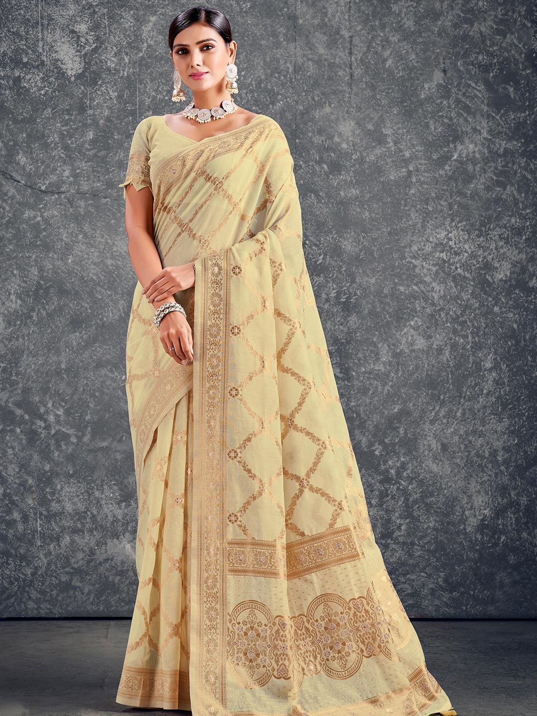 KARAGIRI Ethnic Motif Cotton Blend Zari Saree With Tassel, Beige