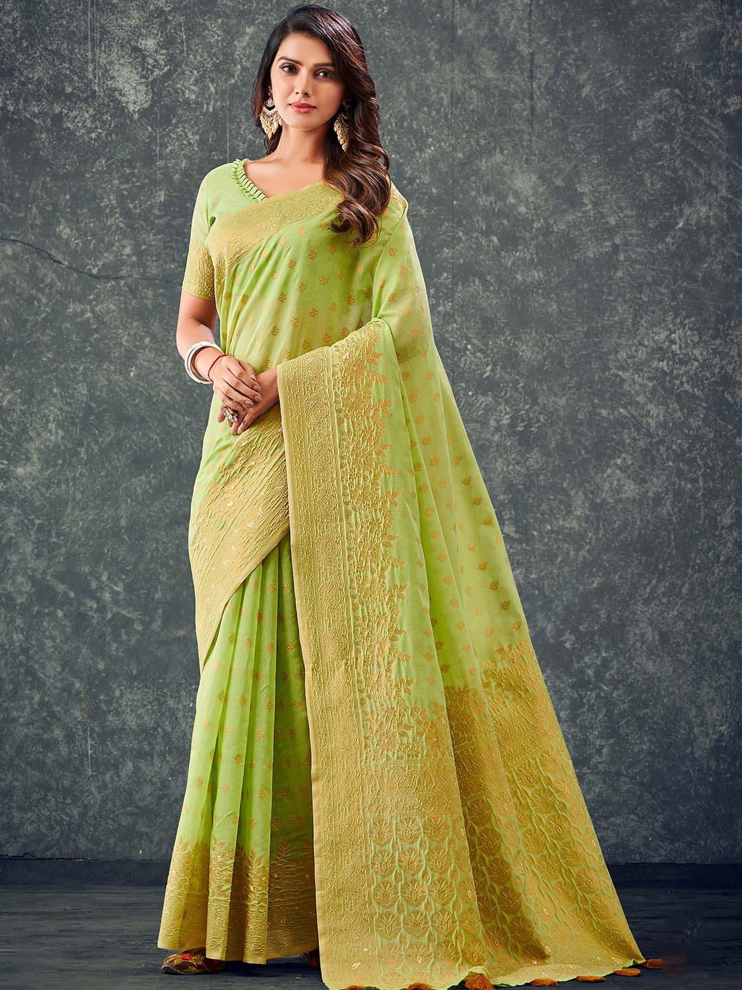 

KARAGIRI Ethnic Motifs Woven Design Zari Saree, Green