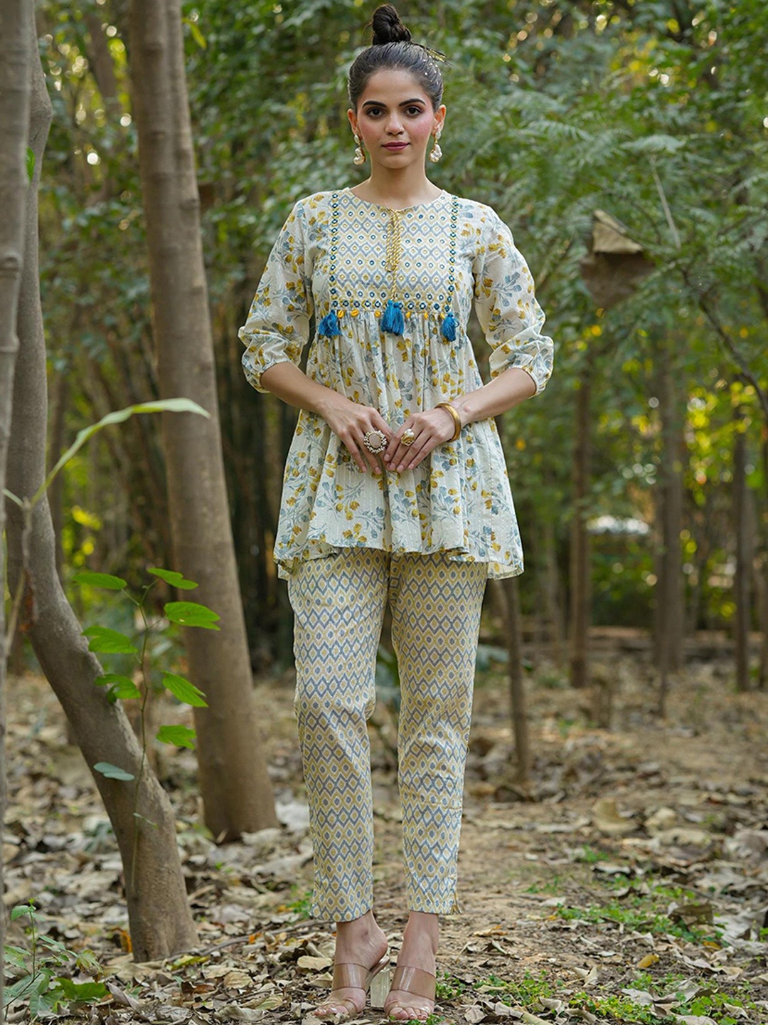 

SCAKHI Embroidered Tie-Up Neck Peplum Top With Trousers Co-Ords, White