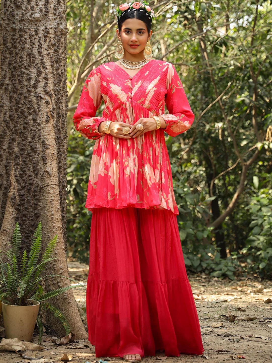 

SCAKHI Floral Printed High Slit A-Line Kurti With Sharara, Pink