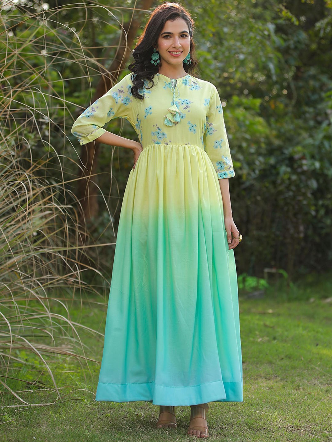 

SCAKHI Floral Printed Tie-Up Neck Cotton Maxi Ethnic Dress, Yellow