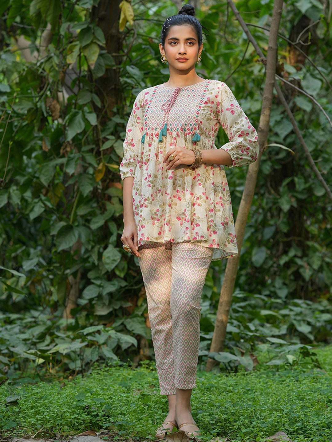 

SCAKHI Printed Peplum Top & Trousers Co-Ord Set, Pink