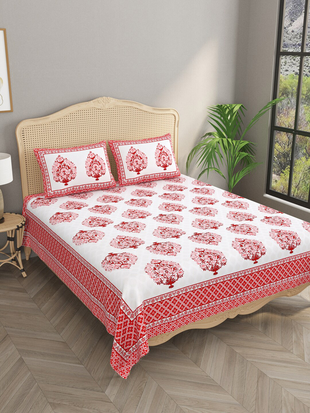 

Gulaab Jaipur White & Pink Printed 400 TC Cotton King Bedsheet & 2 Pillow Covers