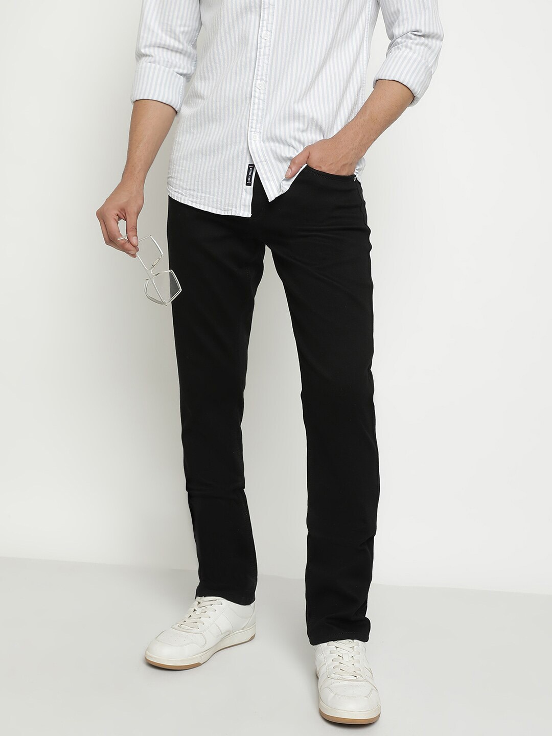 

Octave Men Mid-Rise Dark Shade No Fade Clean Look Stretchable Jeans, Black