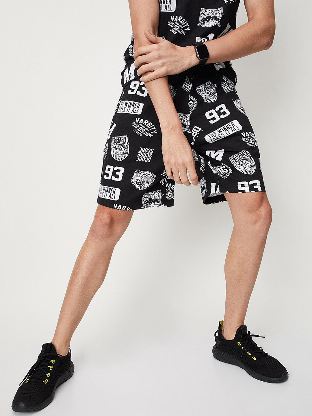 

max Men Mid-Rise Casual Shorts, Black