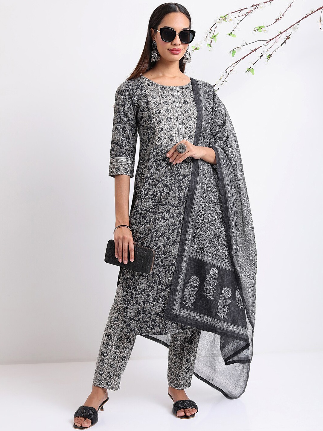Vishudh Black Ethnic Motifs Printed Regular Kurta with Trousers & With Dupatta