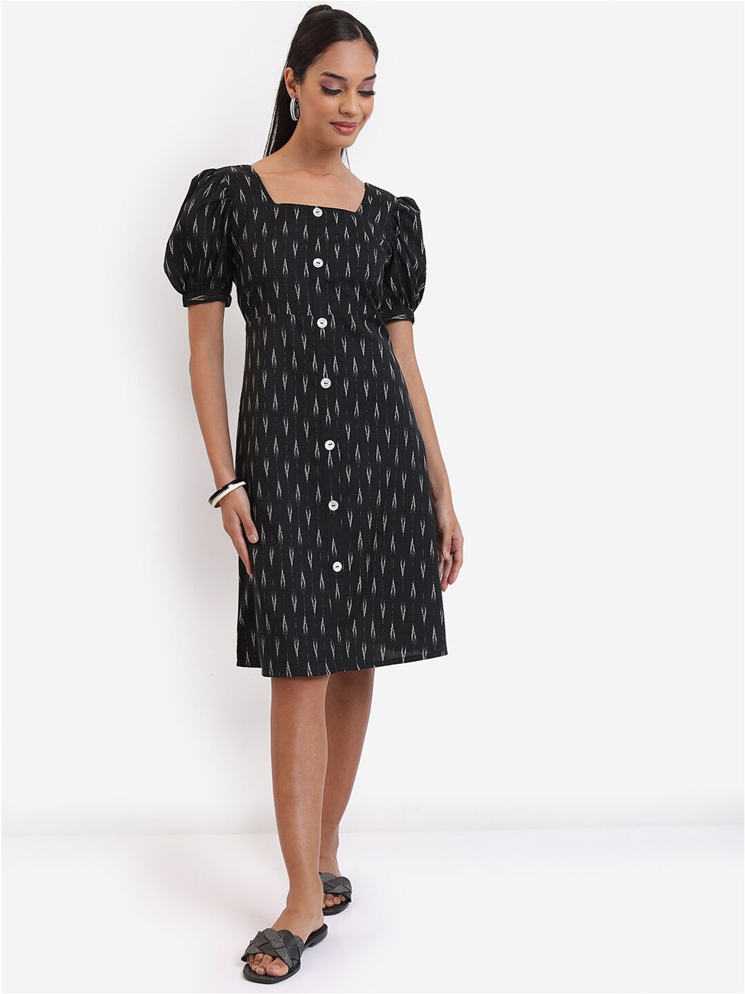 

Vishudh Black Ethnic Motifs Printed Square Neck Midi A-Line Dress
