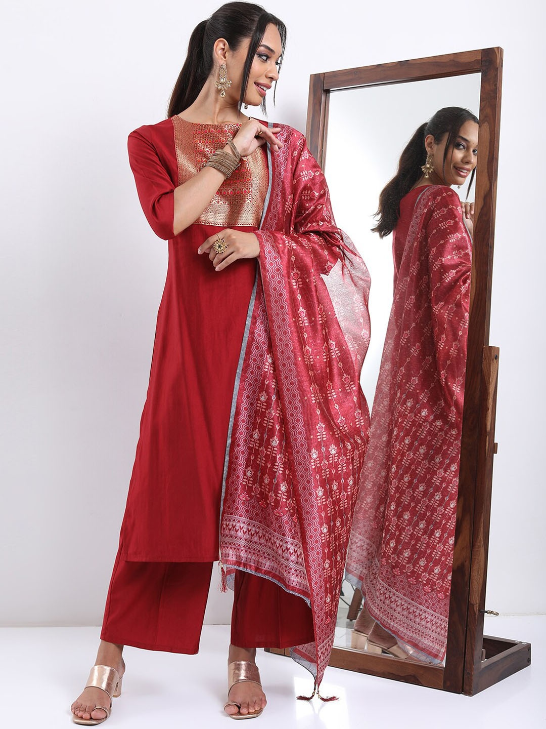 

Vishudh Maroon Ethnic Motifs Printed Straight Kurta with Palazzos With Dupatta