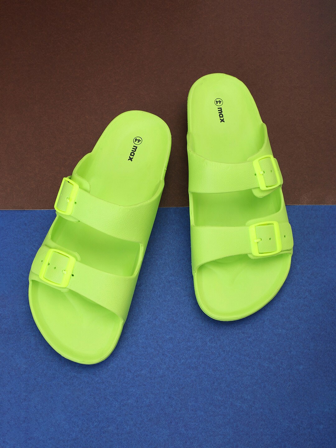 

max Men Two Strap Open Toe Sliders With Buckles, Lime green