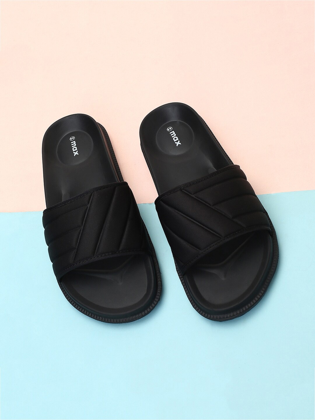 max Men Textured Sliders, Black