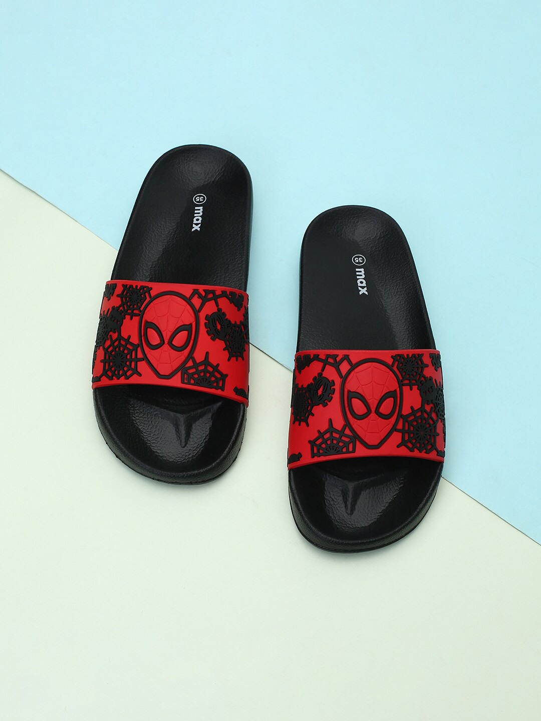 

max Boys Spiderman Printed Sliders, Black
