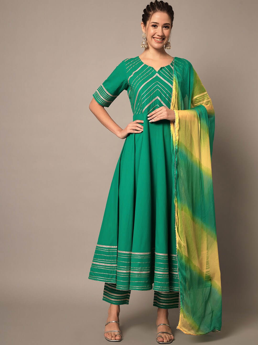 

Meeranshi Notched Neck Gotta Patti Anarkali Kurta With Trousers & Dupatta, Green