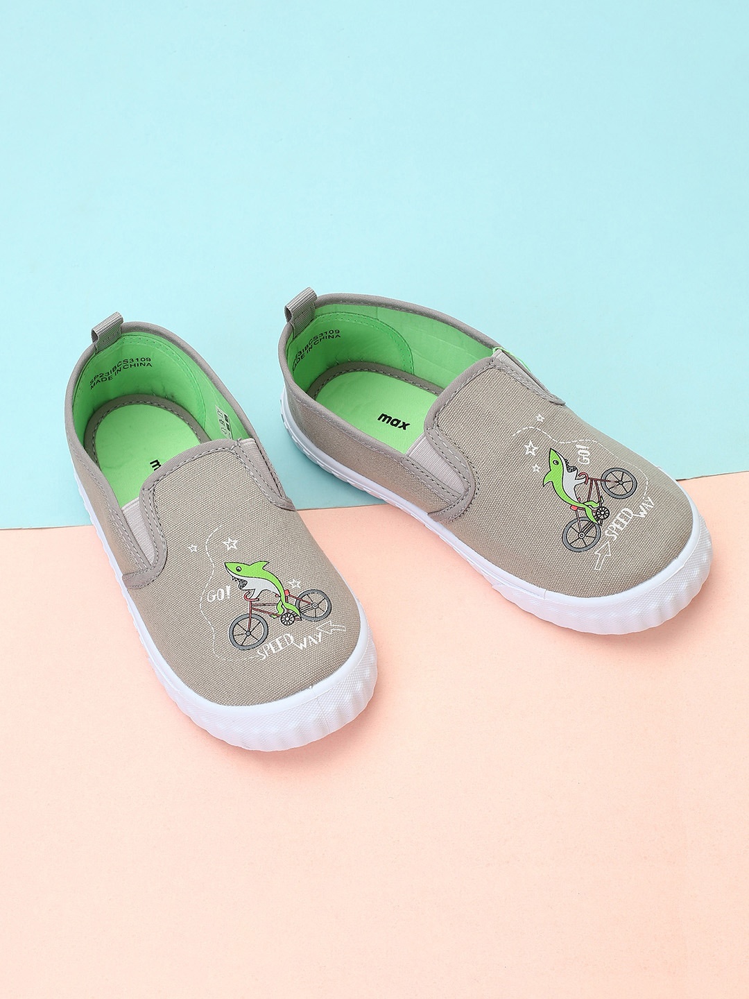 

max Boys Printed Slip-On Sneakers, Grey