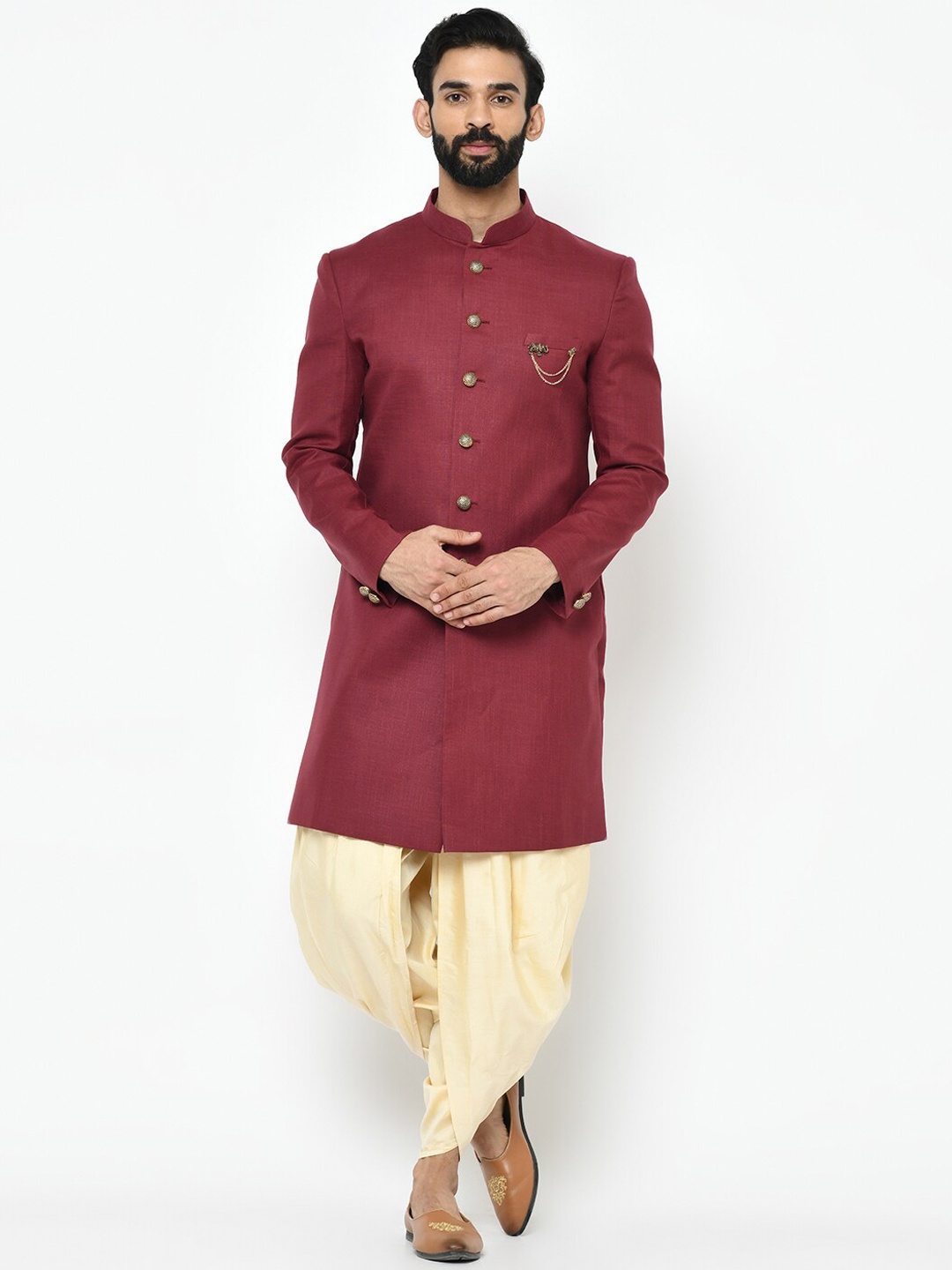 

KISAH Men Solid Mandarin Collar Indowestern Sherwani Set With Dupatta, Maroon