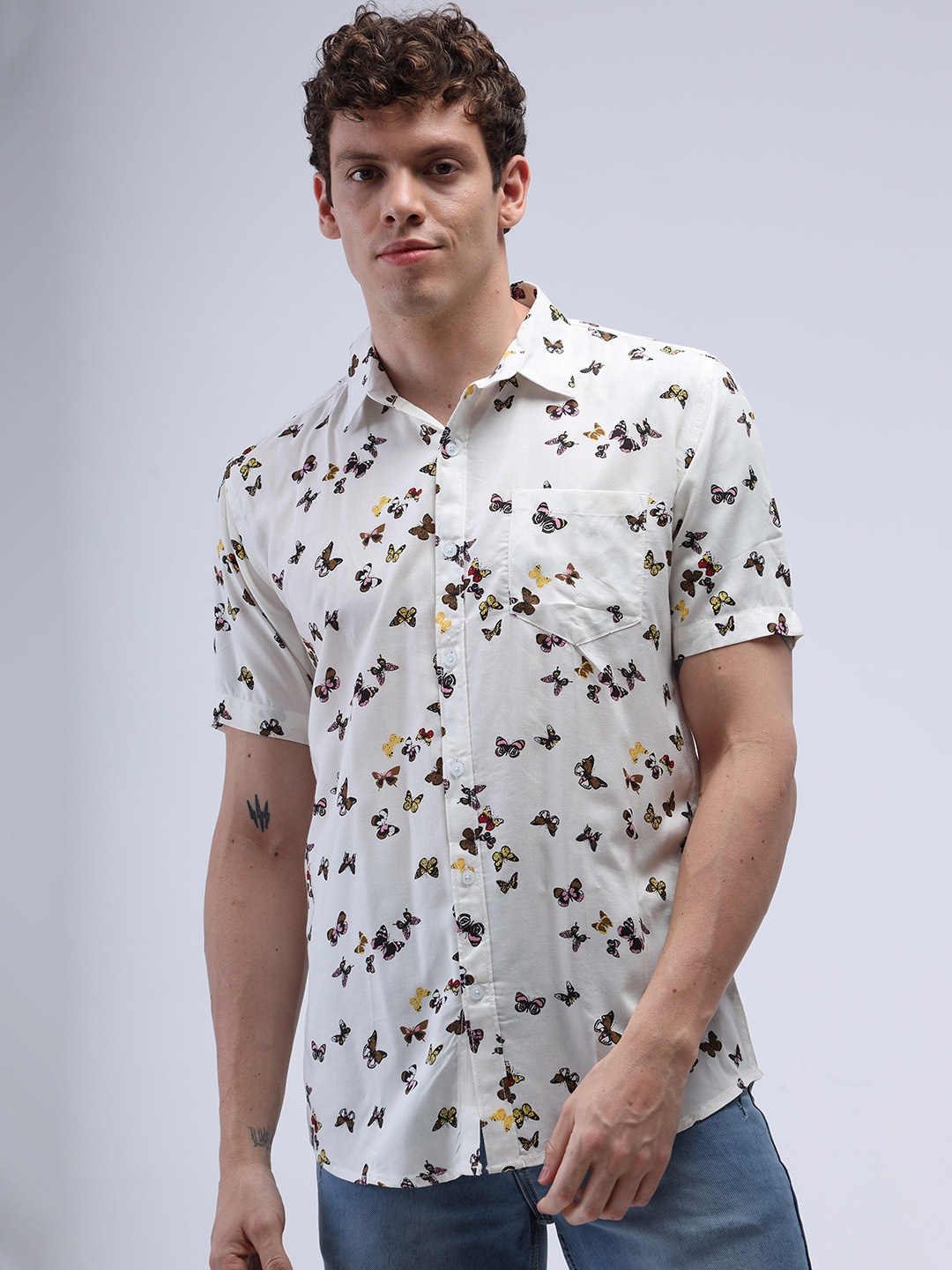 

Reslag Spread Collar Conversational Printed Slim Fit Cotton Casual Shirt, White