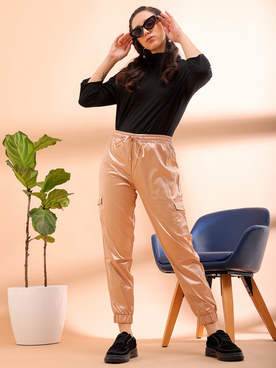

Freehand by The Indian Garage Co Women Gold-Toned High-Rise Joggers