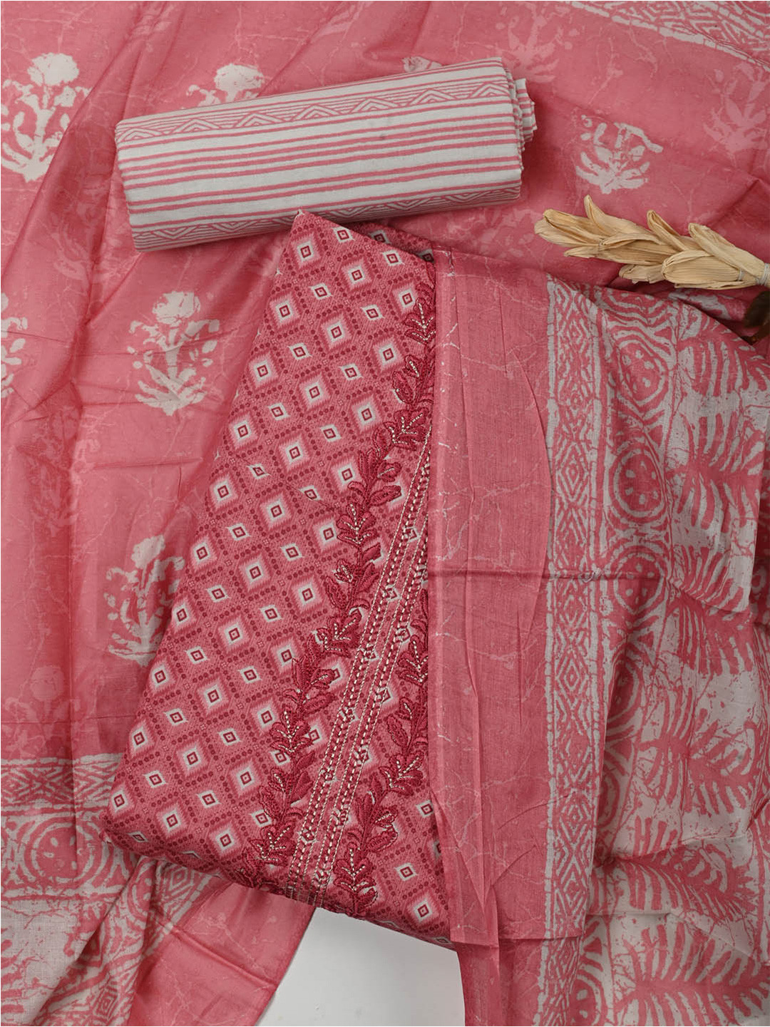 

Meena Bazaar Printed Unstitched Dress Material, Pink