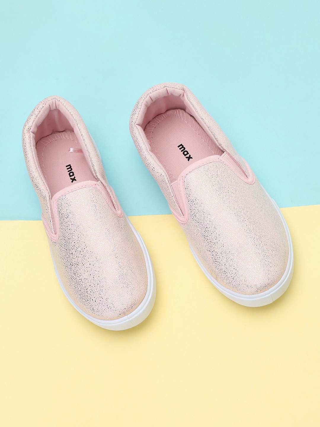 

max Girls Textured Embellished Comfort Insole Contrast Sole Slip-On Sneakers, Pink