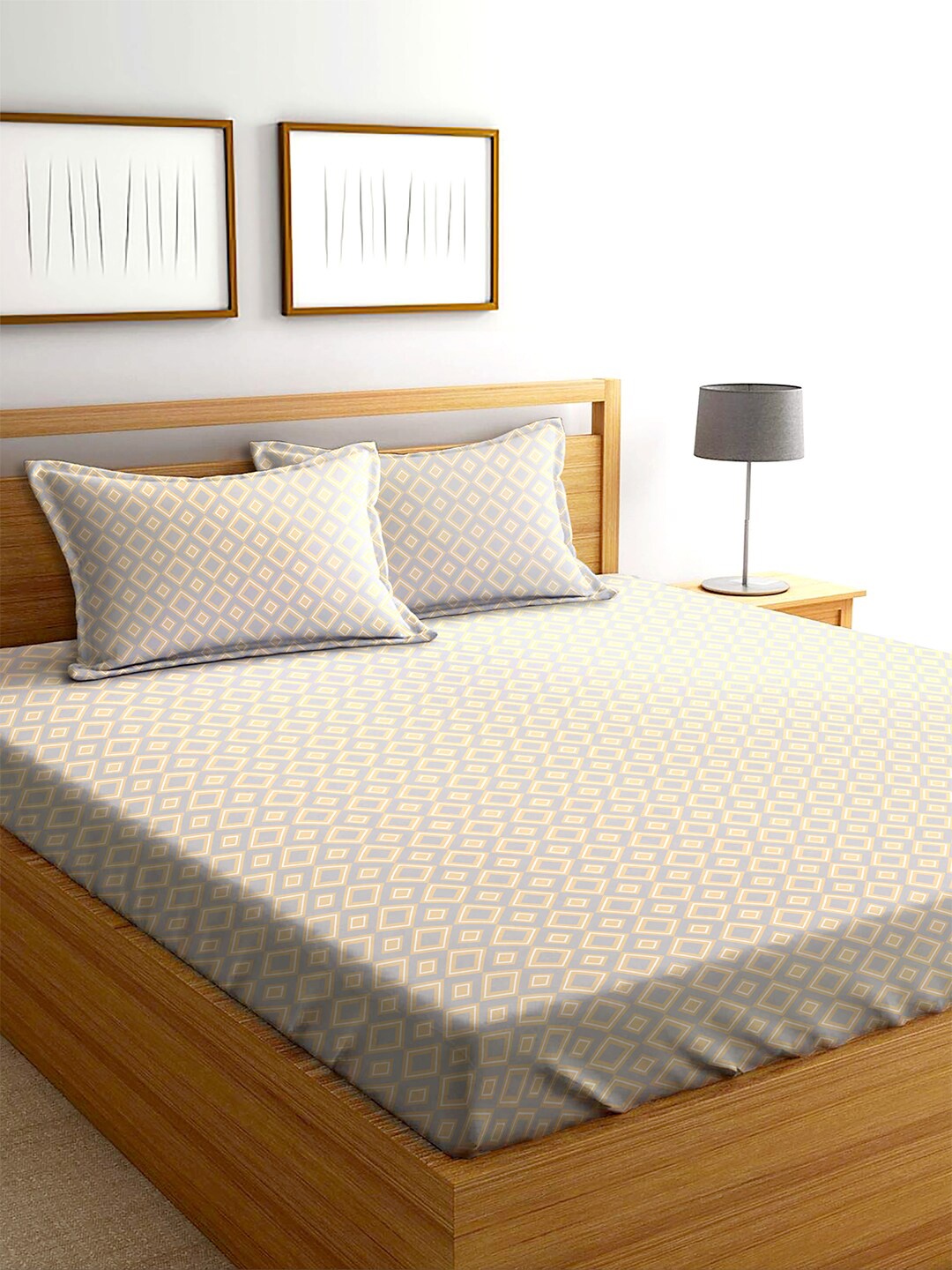 AEROHAVEN Yamuna Grey & Beige Printed 240 TC Cotton Queen Bedsheet & 2 Pillow Covers