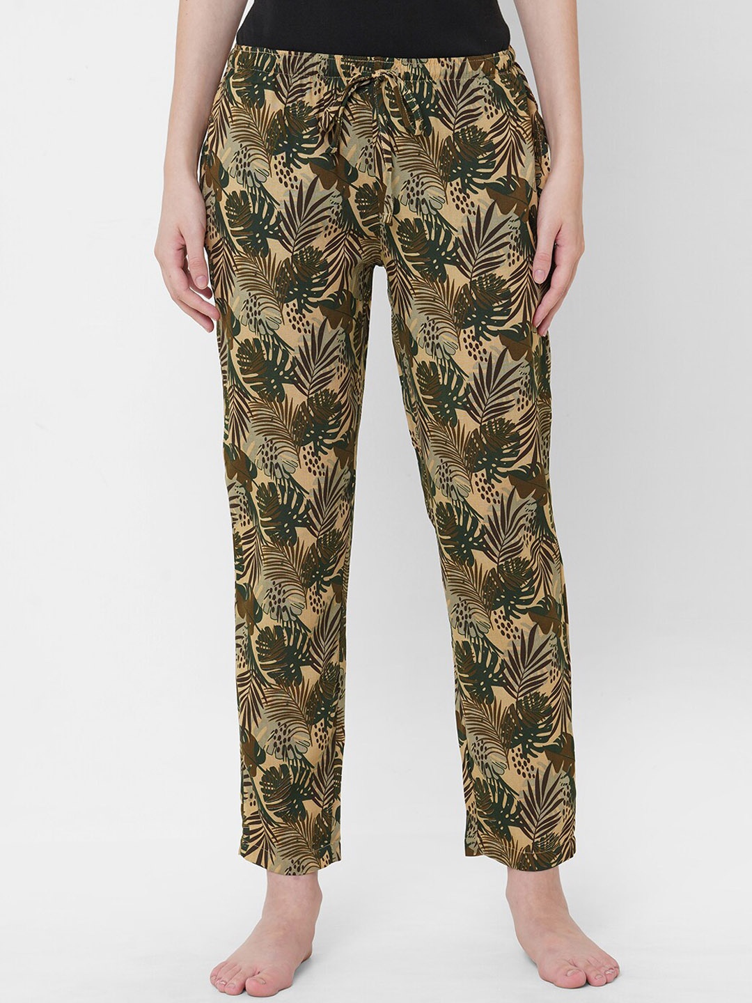 

URBAN SCOTTISH Women Printed Straight Lounge Pants, Beige