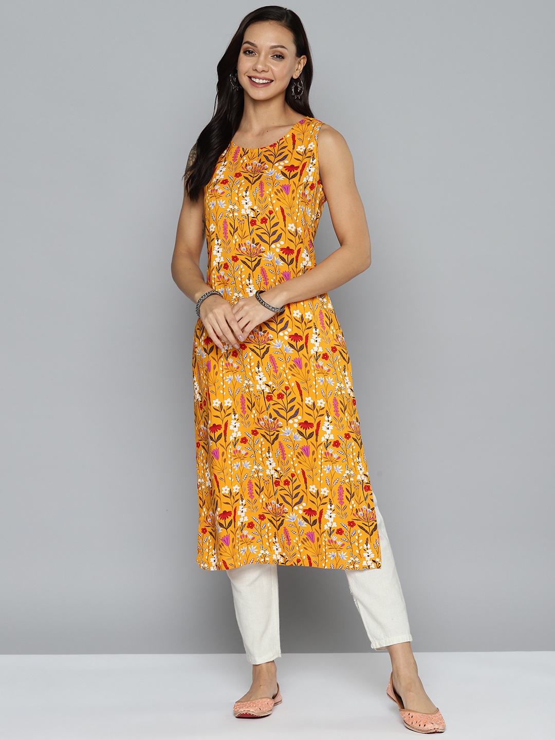 

HERE&NOW Women Floral Printed Straight Kurta, Yellow