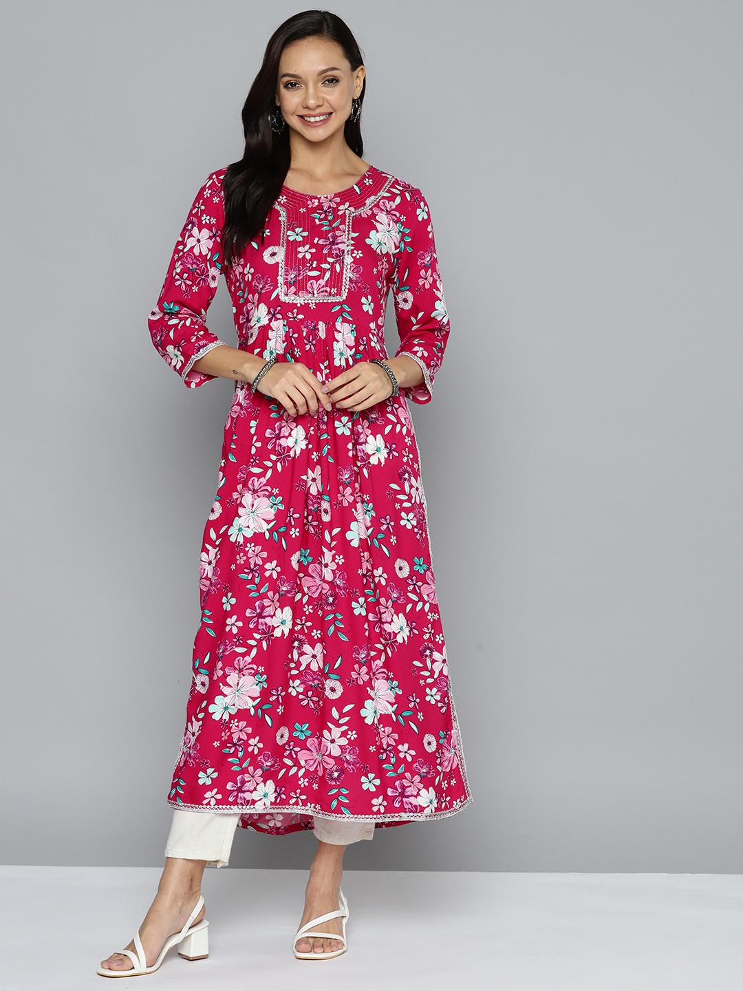 

HERE&NOW Women Floral Printed A-Line Kurta, Pink