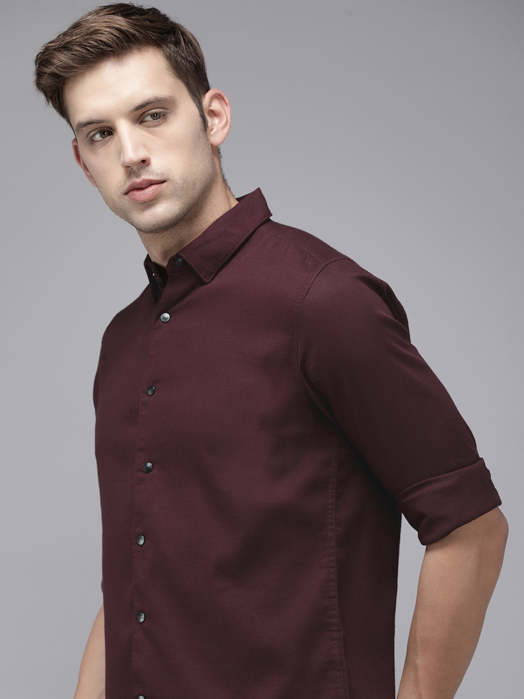 

THE BEAR HOUSE Men Slim Fit Opaque Casual Shirt, Maroon