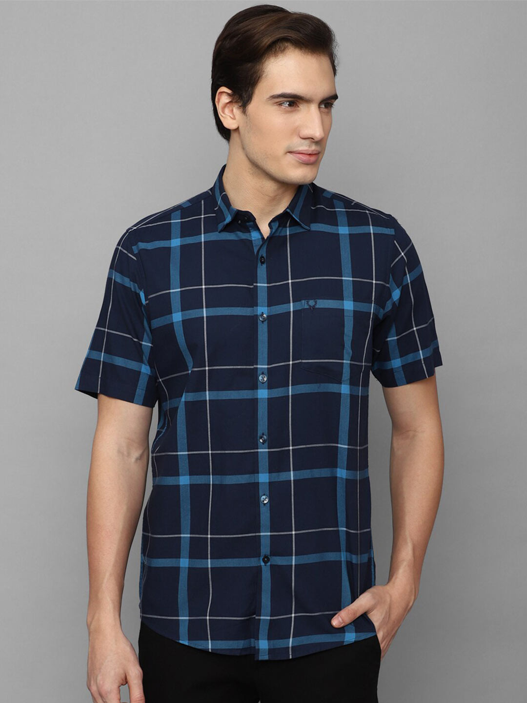 

Allen Solly Spread Collar Slim Fit Tartan Checked Pure Cotton Casual Shirt, Navy blue